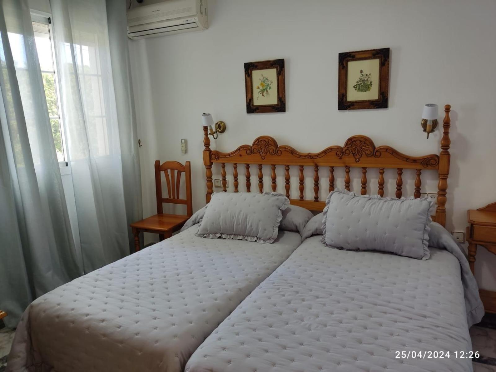 Hostal Quinto Pino Chipiona Esterno foto