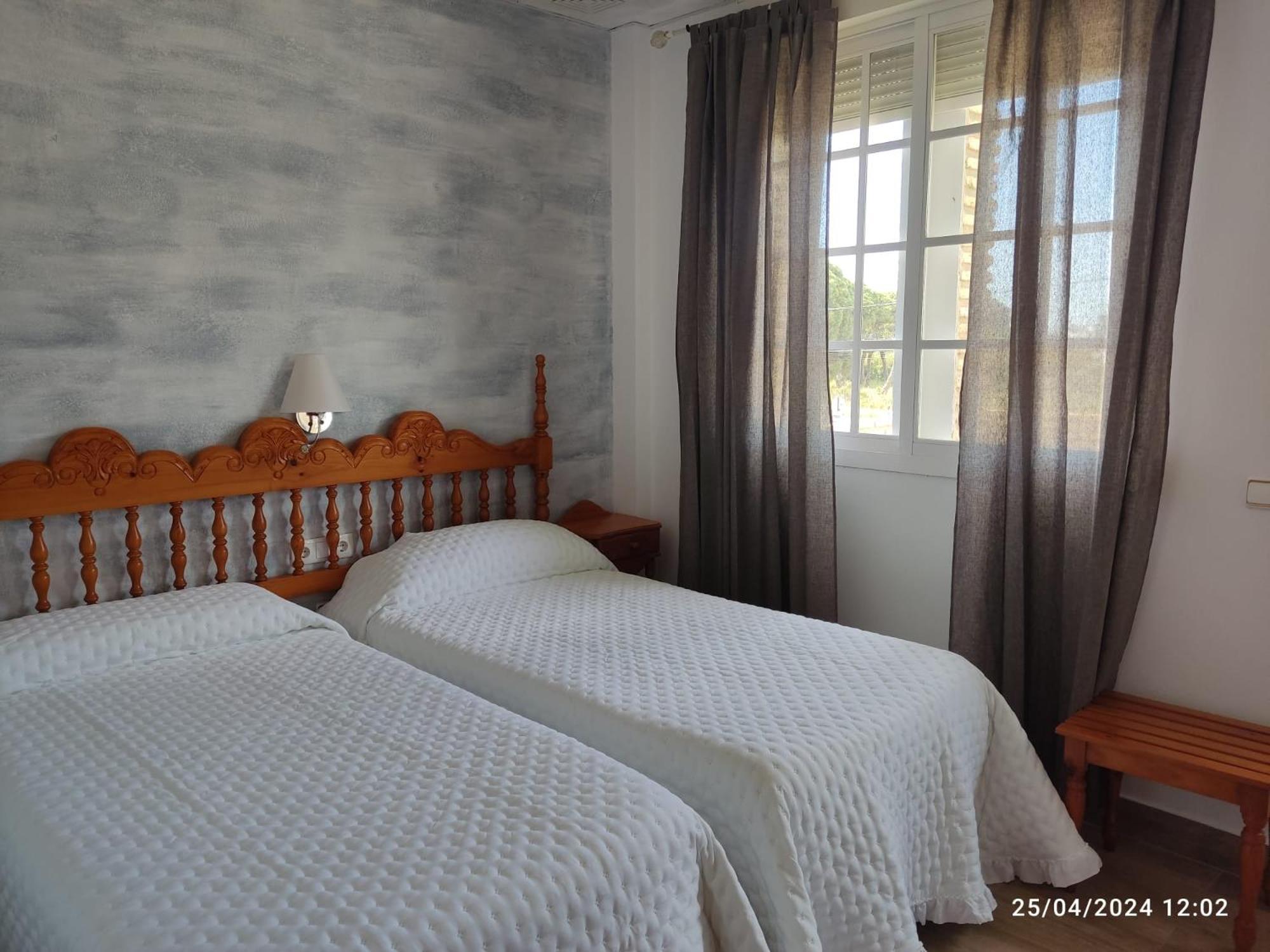 Hostal Quinto Pino Chipiona Esterno foto