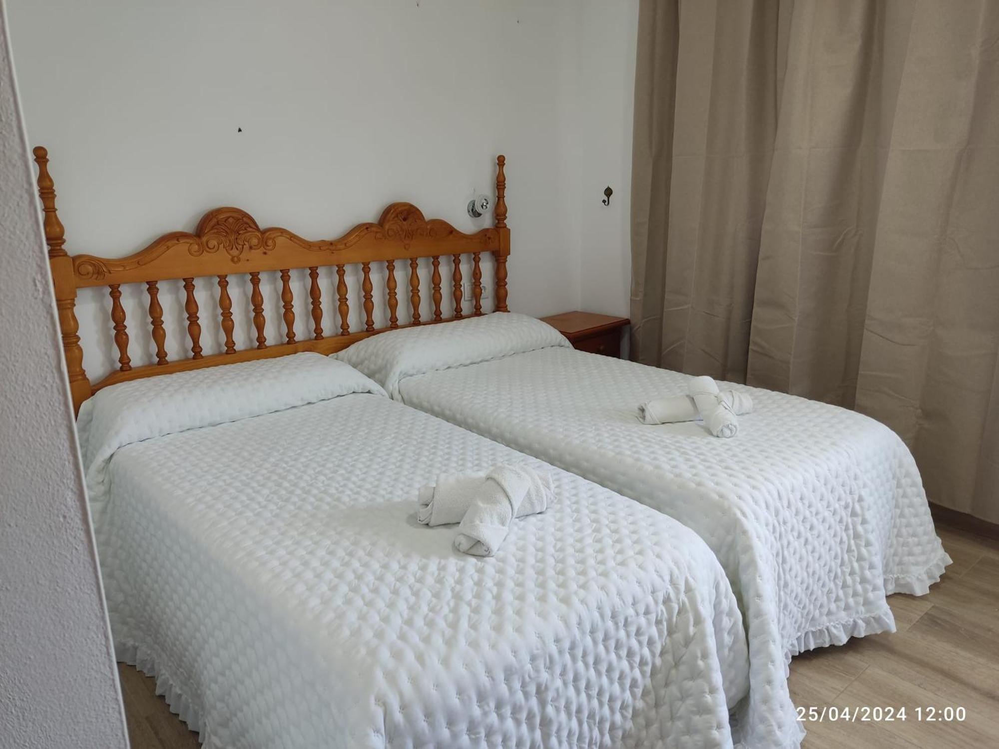 Hostal Quinto Pino Chipiona Esterno foto