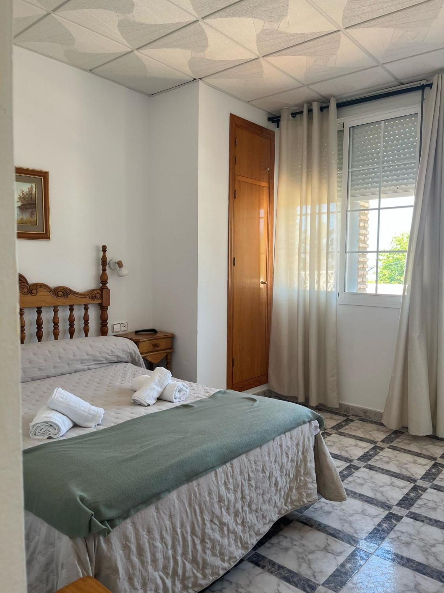 Hostal Quinto Pino Chipiona Esterno foto