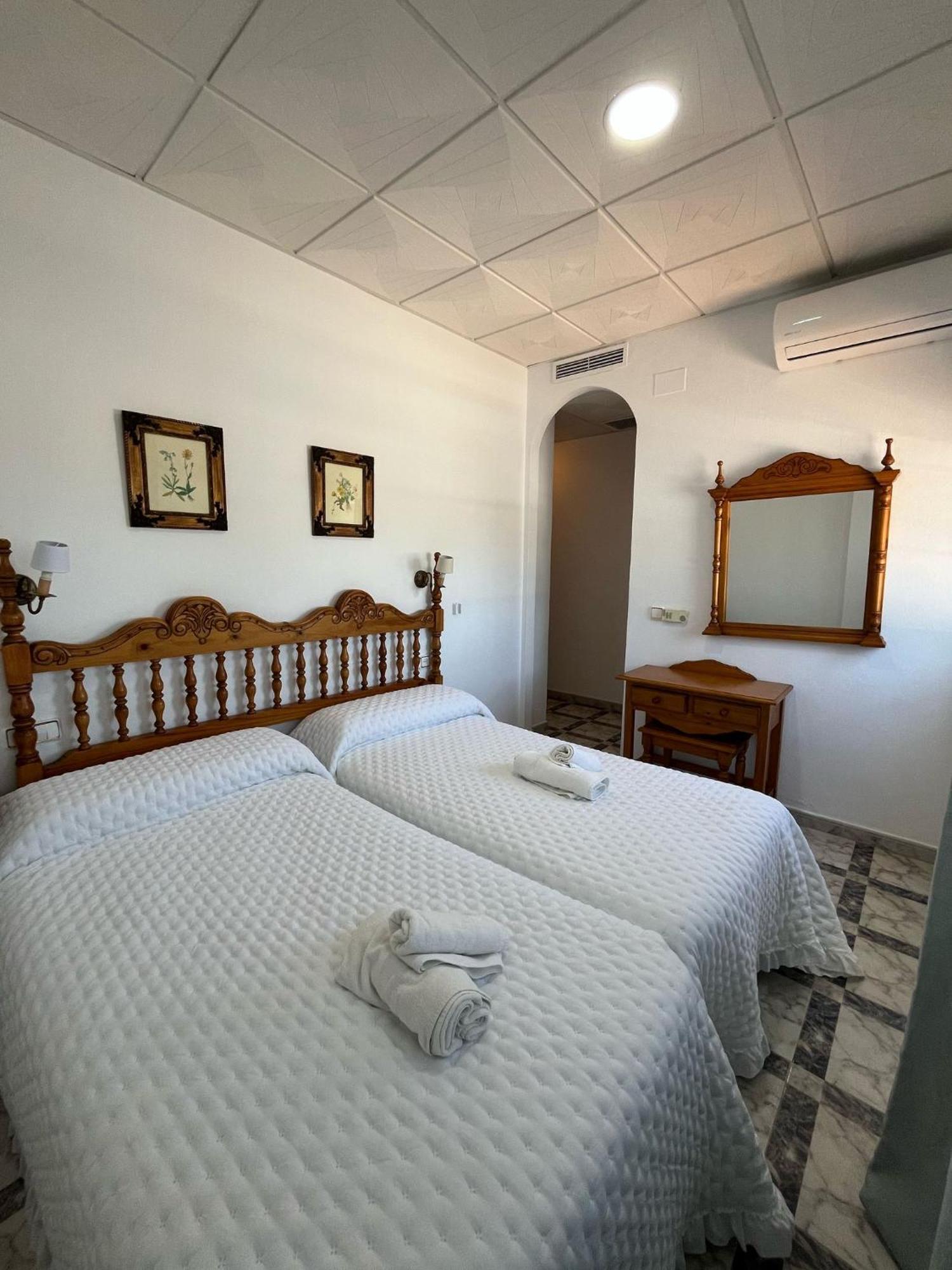 Hostal Quinto Pino Chipiona Esterno foto
