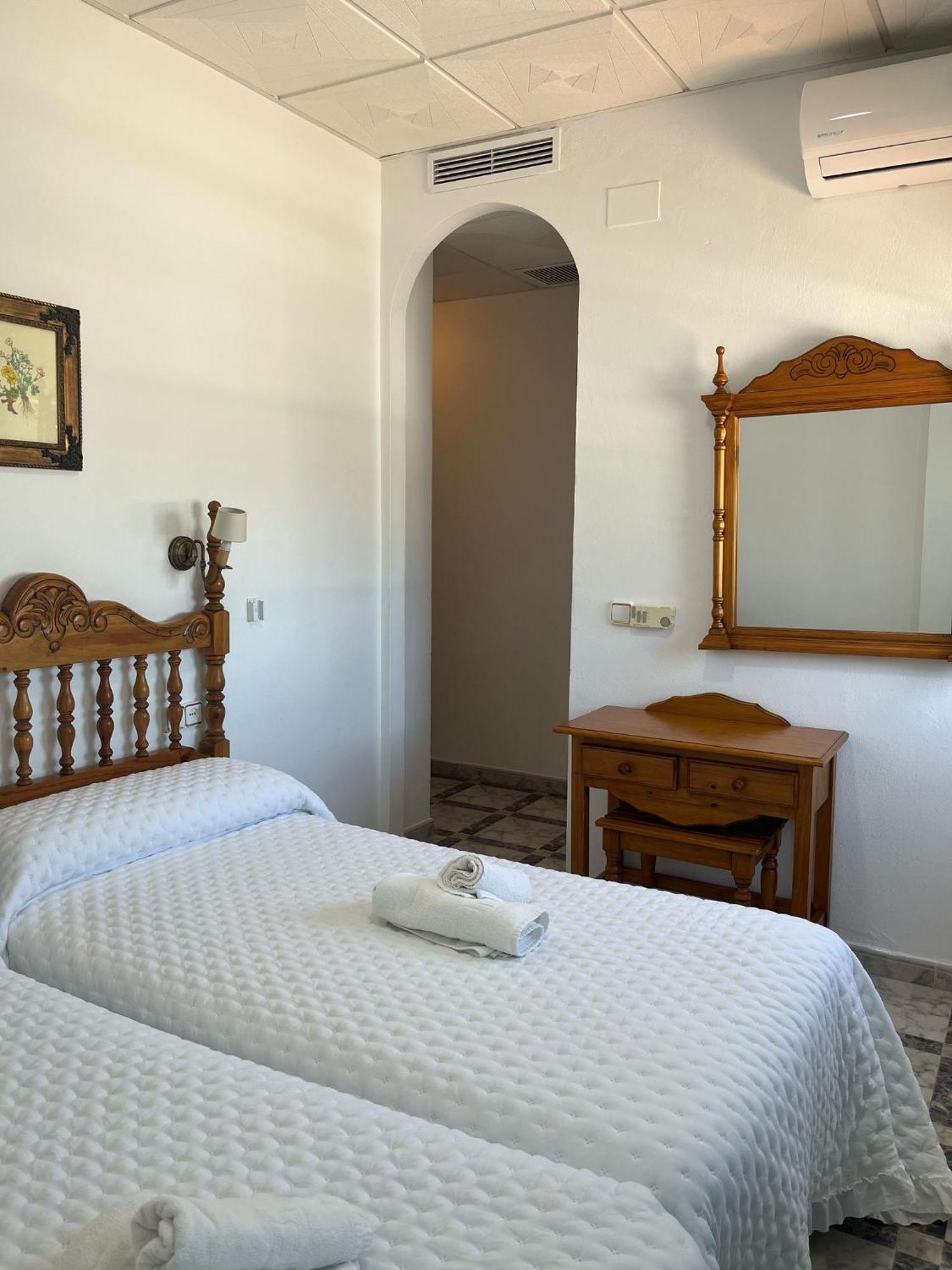 Hostal Quinto Pino Chipiona Esterno foto