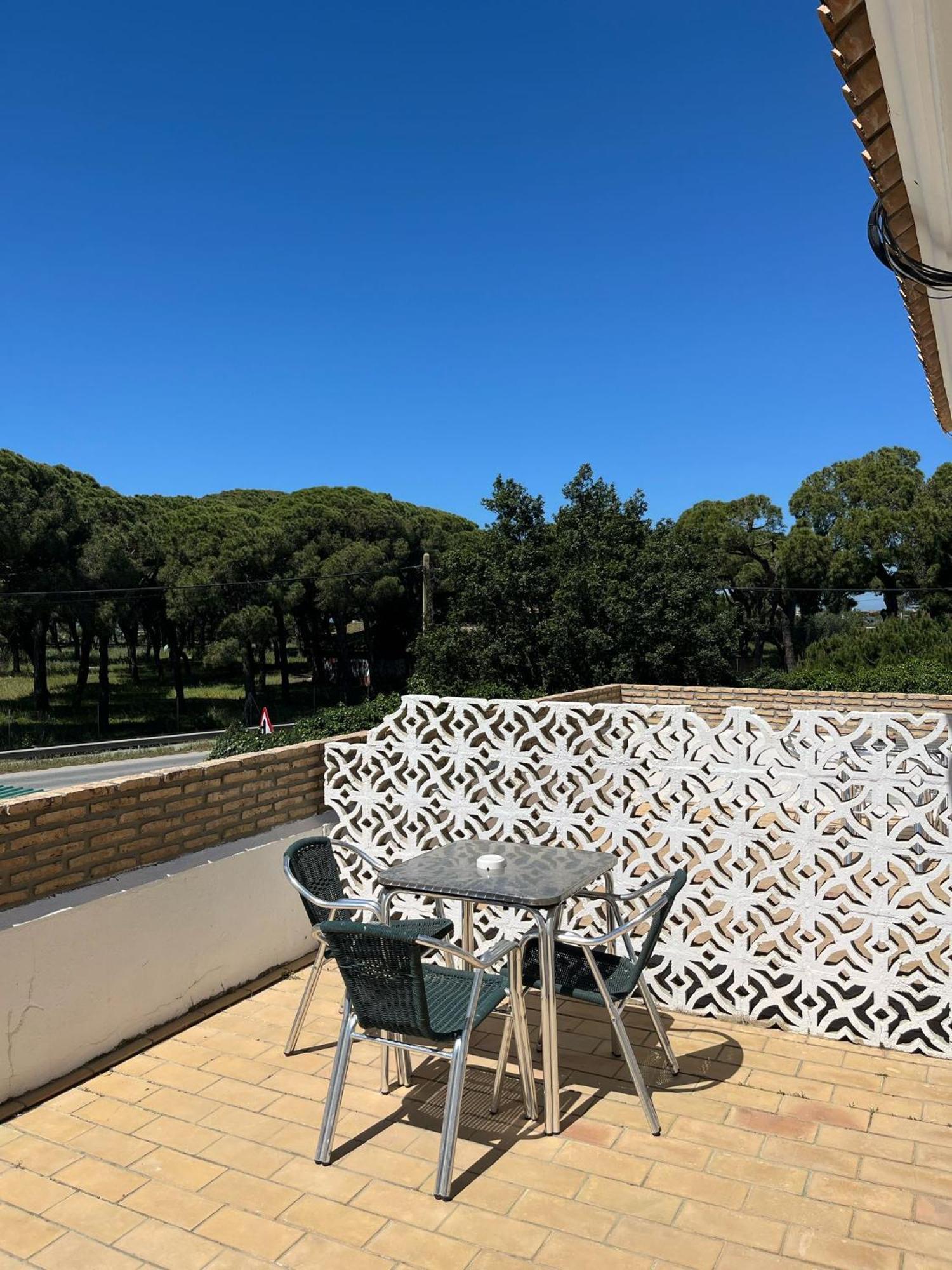 Hostal Quinto Pino Chipiona Esterno foto